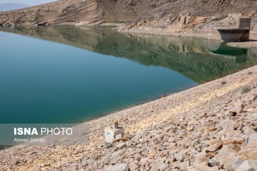 وزارت نیرو آب فروشی می کند نه مدیریت آب!