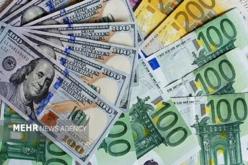 انحصاربخشی به دلار در مراودات مالی، تضعیف آگاهانه پول ملی است