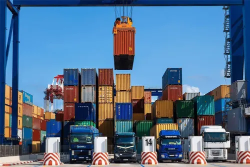 ایران و جمهوری آذربایجان تفاهمنامه گمرکی امضا کردند