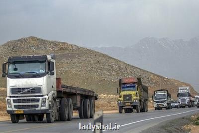 كامیون های سه سال كاركرده تا رفع ابهام ترخیص نخواهند شد